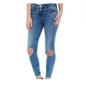 Free People skinny jeans with distressed knees size 30